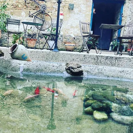 فندق مبيت وإفطار Au 33 D'hotes