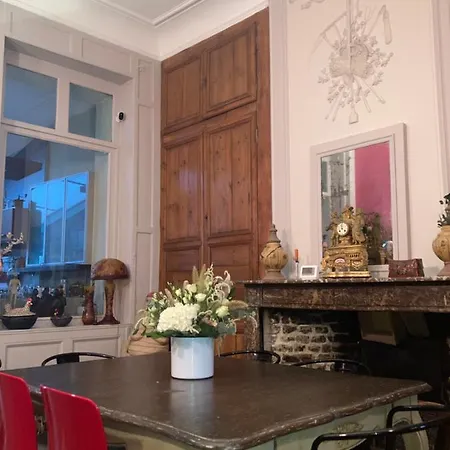 فندق مبيت وإفطار Au 33 D'hotes