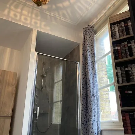 Au 33 D'hotes سانت-أومير