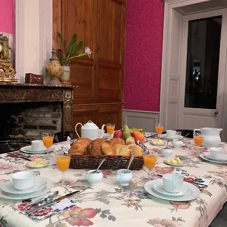 فندق مبيت وإفطار Au 33 D'hotes سانت-أومير