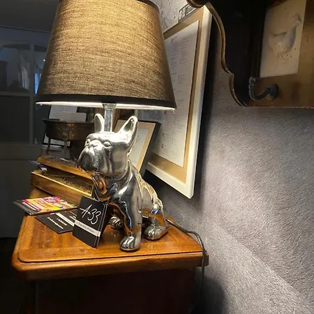 Au 33 D'hotes فندق مبيت وإفطار *