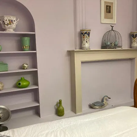 Au 33 D'hôtes Couette-café *
